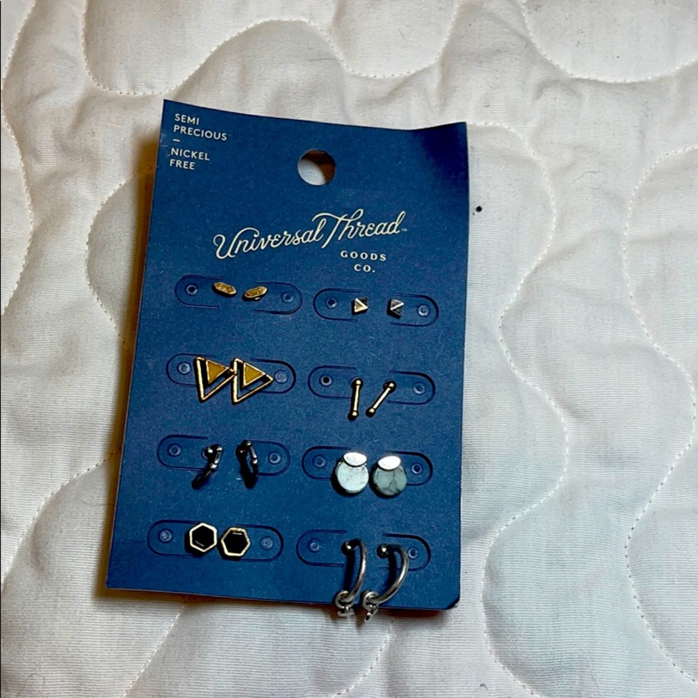 Earrings‎ Universal Thread From Target - Picture 3 of 5